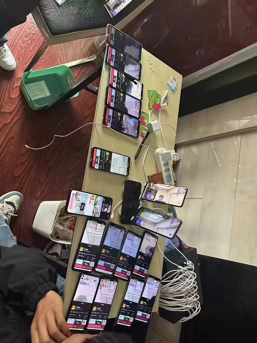 6f2c2d858bc317c65917796006f925fd